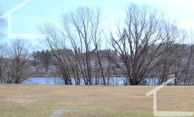 Photo - Great 2-bed with Pool!  Ht + HW Incl., 2 Parking Spots Included.  Cat Friendly