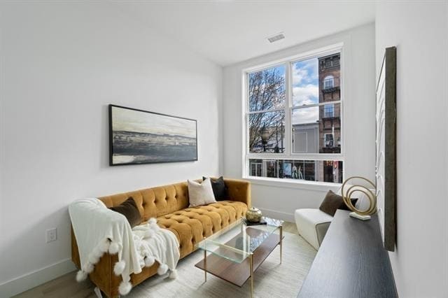 Building Photo - 491 Broadway Unit 402