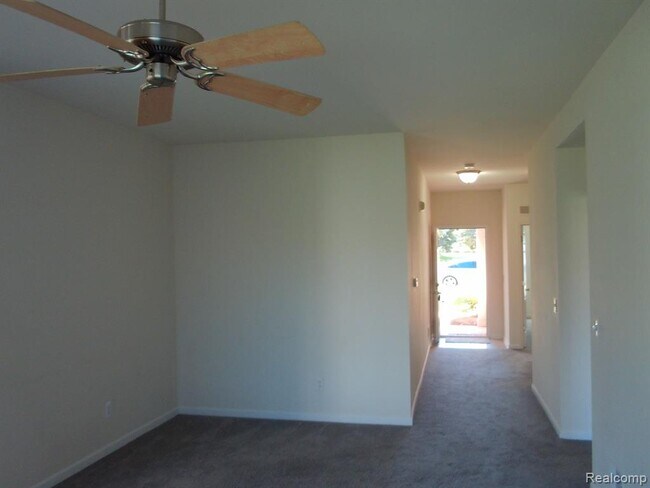 Photo - 2009 Monarch Dr Unit 3