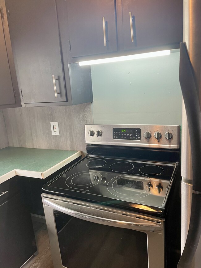 Photo - 1248 E Philadelphia Ave