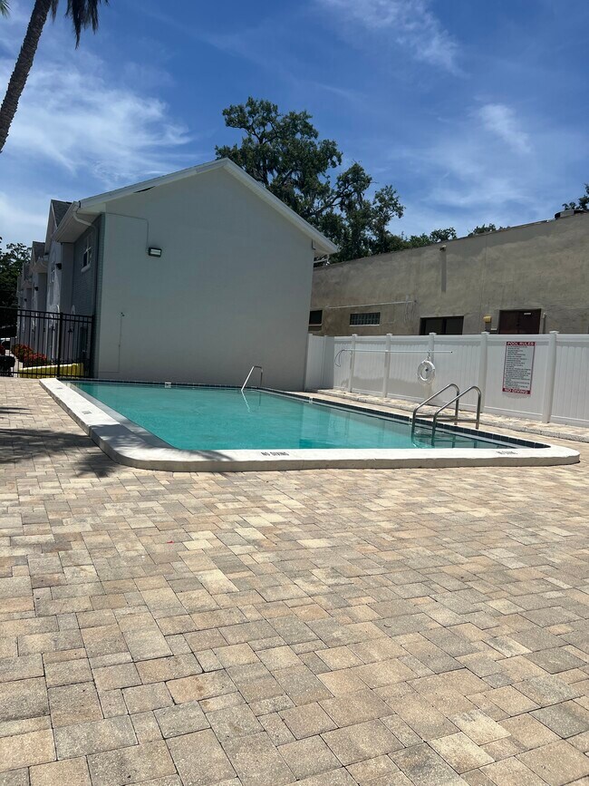 Photo - 5653 Townhouse Dr