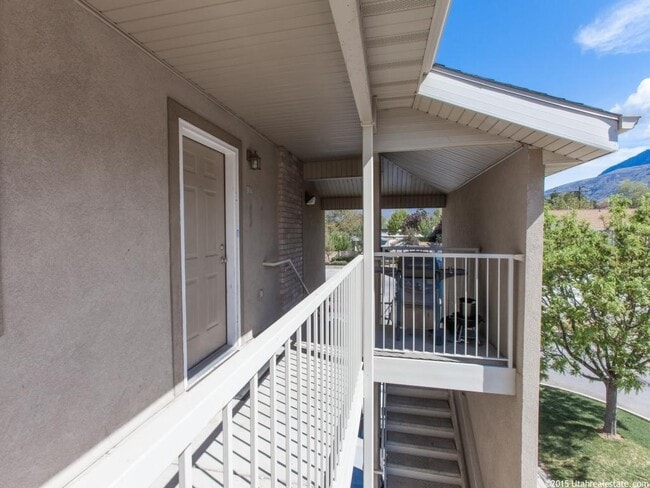 Building Photo - 1937 N Canyon Rd #304 Unit Timpanogos Gateway #304/large bedroom contrac