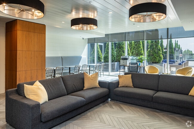 Sala del club - 1407 on Michigan