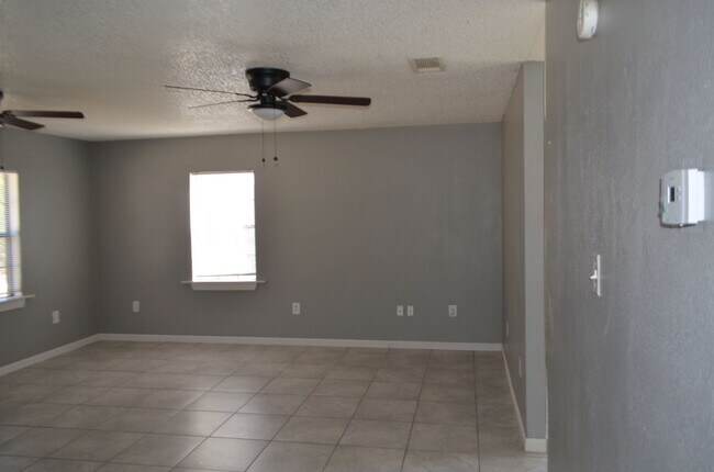 Photo - Country setting