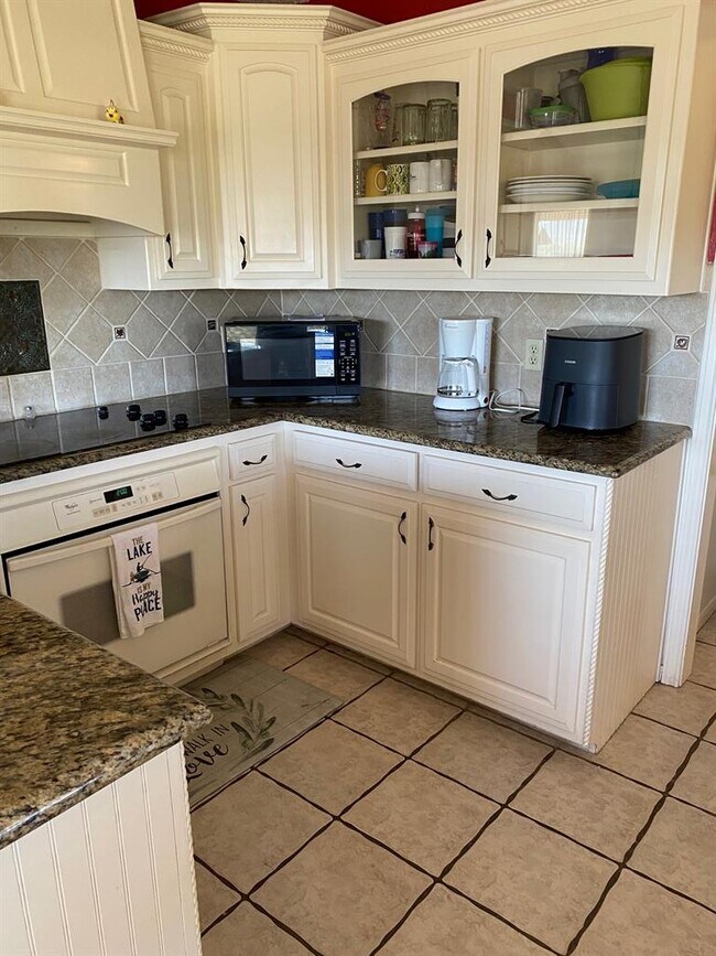 Photo - 209 Crest Dr