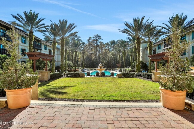 Building Photo - 965 Registry Blvd Unit 306