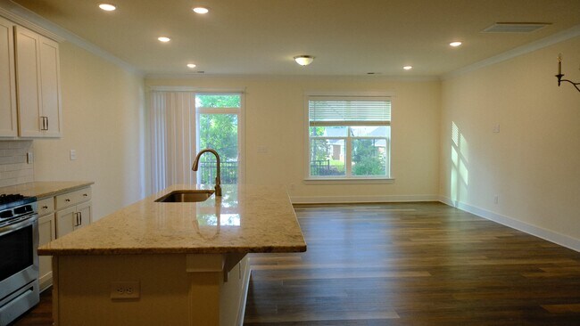 Photo - 2152 Bexar Trl