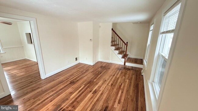 Photo - 470 Connecticut Ave