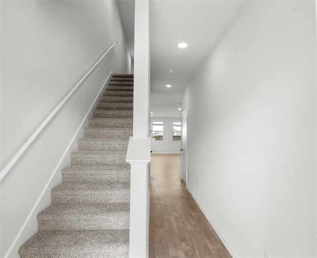 Photo - 133 Varner Way