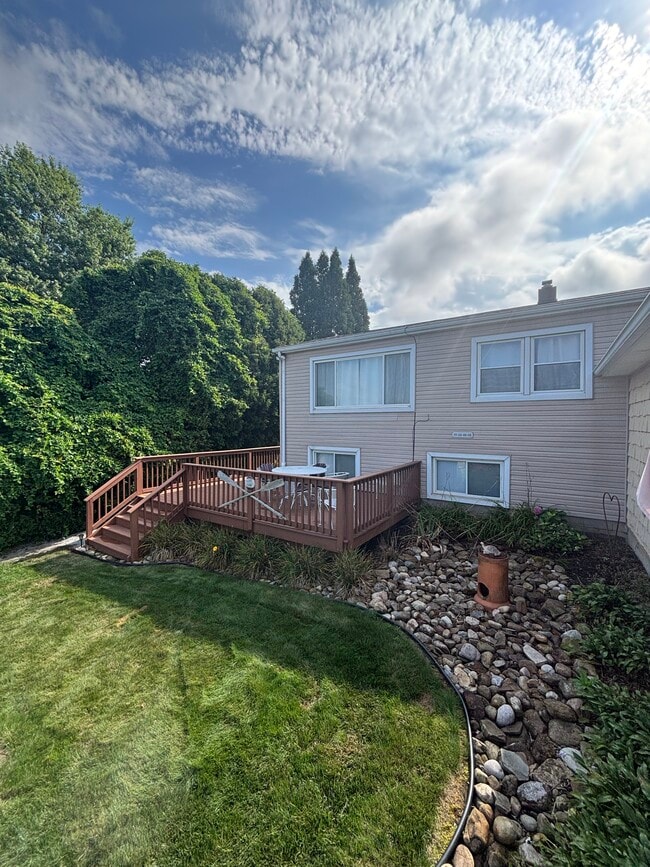 Photo - 4814 Whyem Dr Unit Turkeyfoot Lake2 bedroom