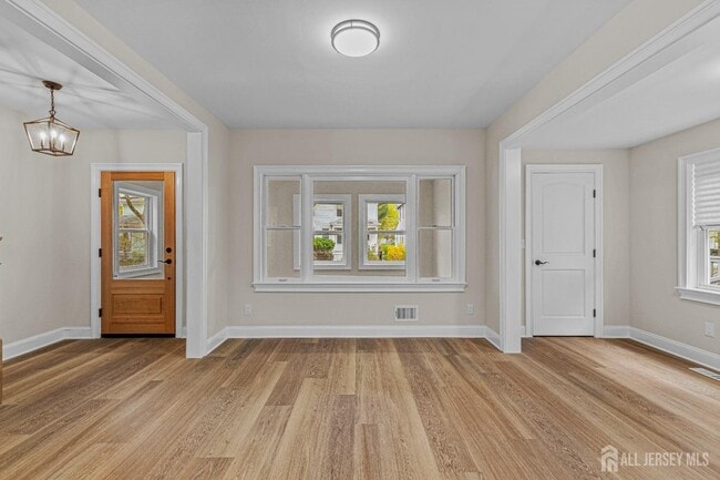 Photo - 307 Wayne St