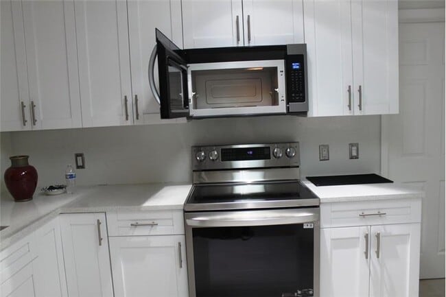 Photo - 1518 Primrose Ln