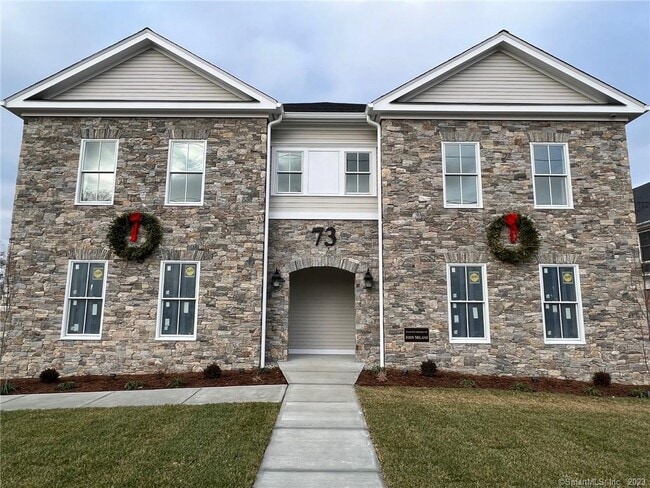 Building Photo - 73 W Main St Unit 2