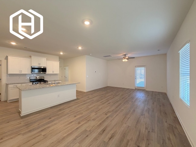 Photo - 2028 Eaton Pl