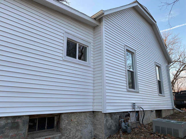 Photo - 1207 A Avenue House