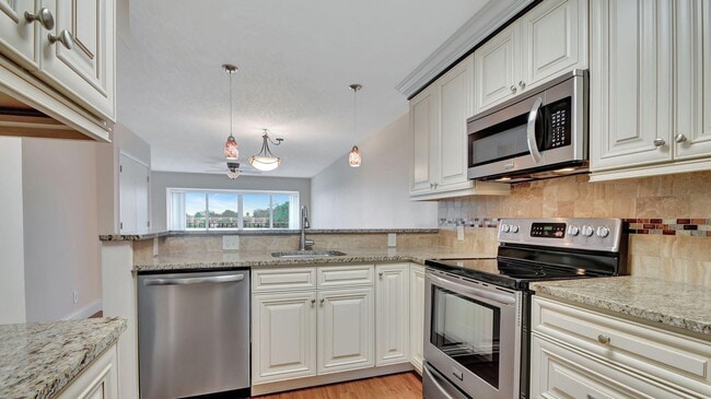 Photo - 4539 Luxemburg Ct Unit 304