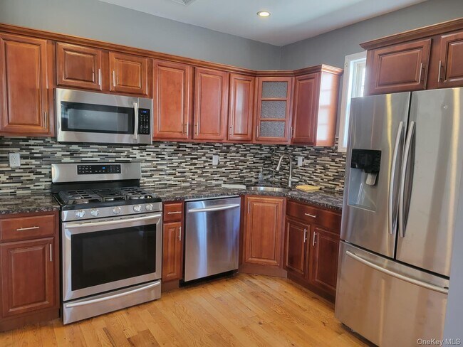 Photo - 146-12 181st St