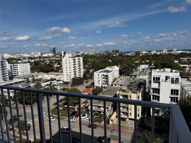 Building Photo - 1228 West Ave Unit 1109 Rental