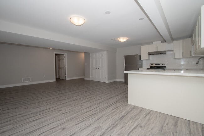 Photo - 104 Dominion Rd
