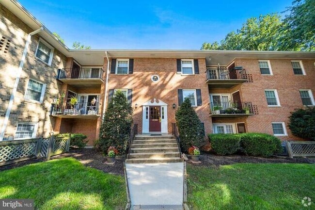 Building Photo - 3790 Lyndhurst Dr Unit 3790 Lyndhurst Dr Rental