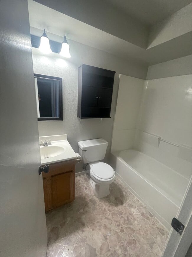 Photo - 219 Applewood St Unit #D
