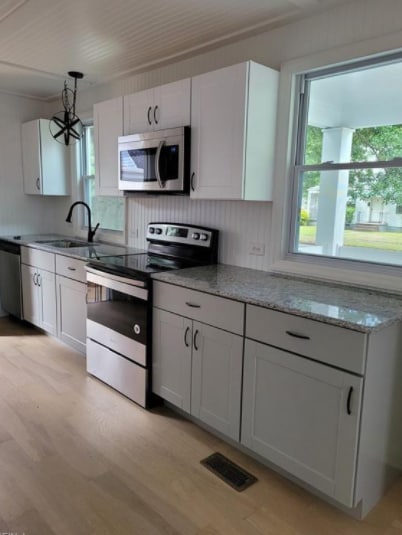 Photo - 733 Lanier Crescent