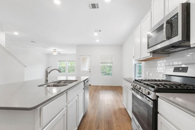 Photo - 1205 Sweetspire St