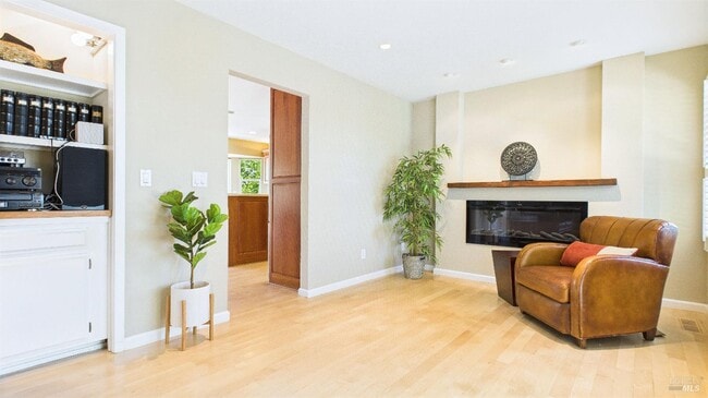 Building Photo - 5212 Beaumont Way Rental