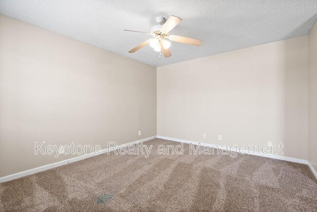 Photo - 1375 Thompsonville Ln