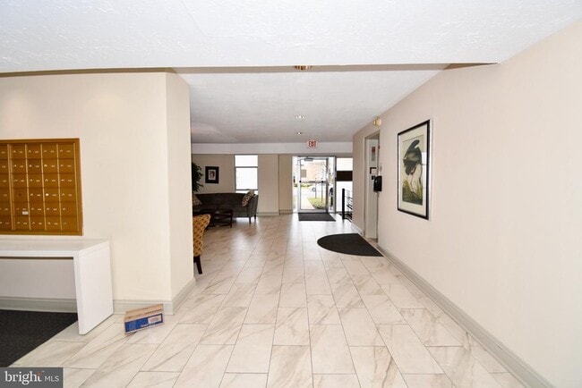 Photo - 10320 Westlake Dr Unit E409