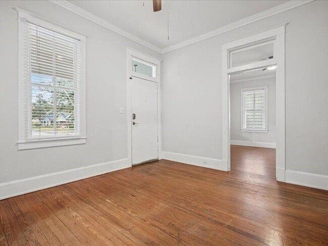 Photo - 1151 Caroline Ave