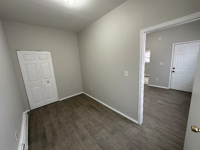Photo - 1131 Main St
