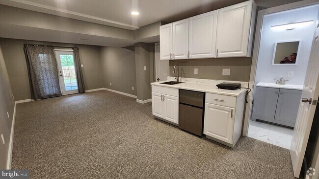 Building Photo - 17619 Longview Ln Rental
