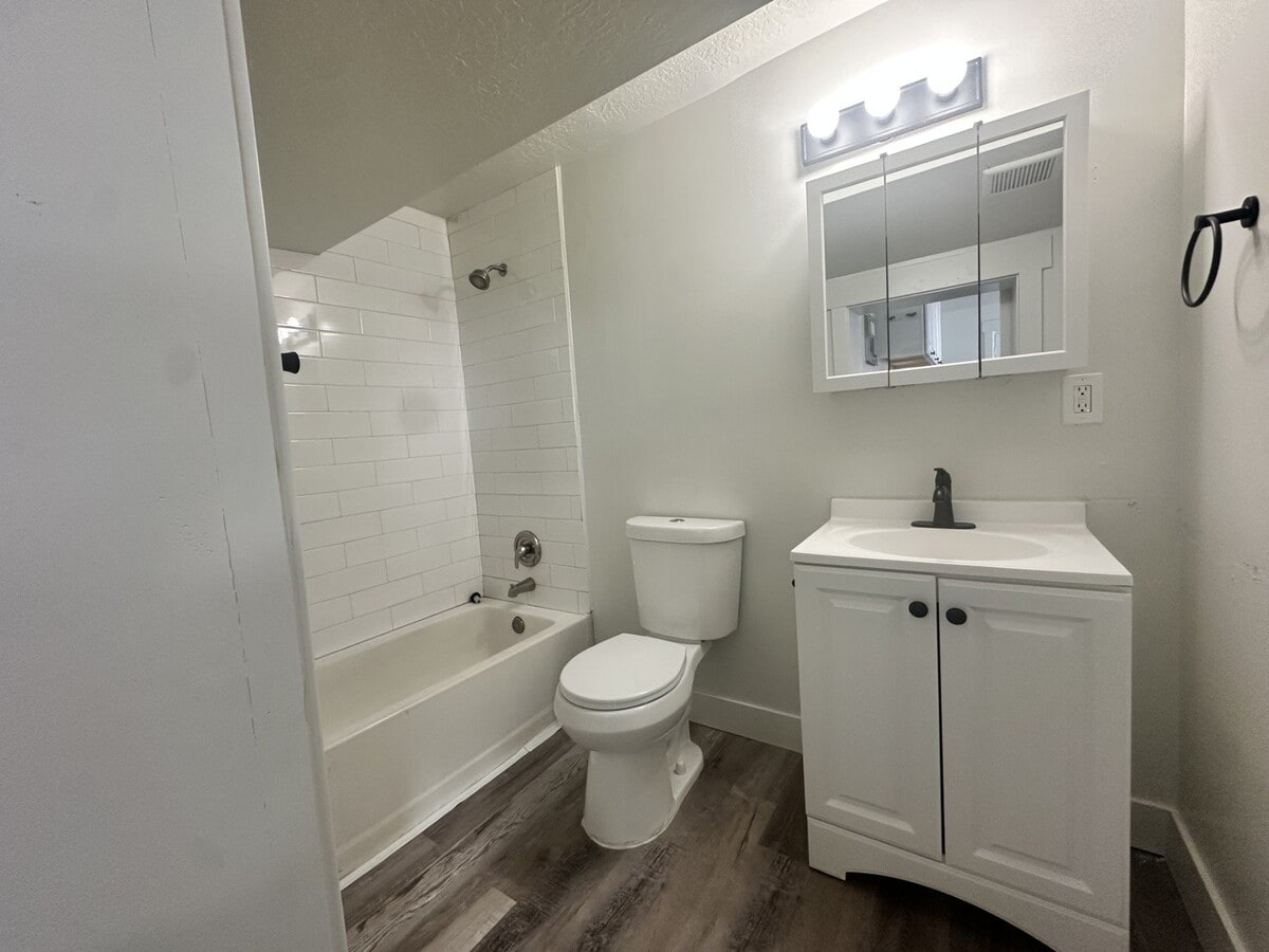 Photo - 12 E Center St Unit #13