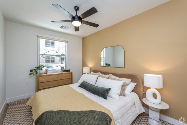1A - 1BR, 1BA - 670SF - Bedroom