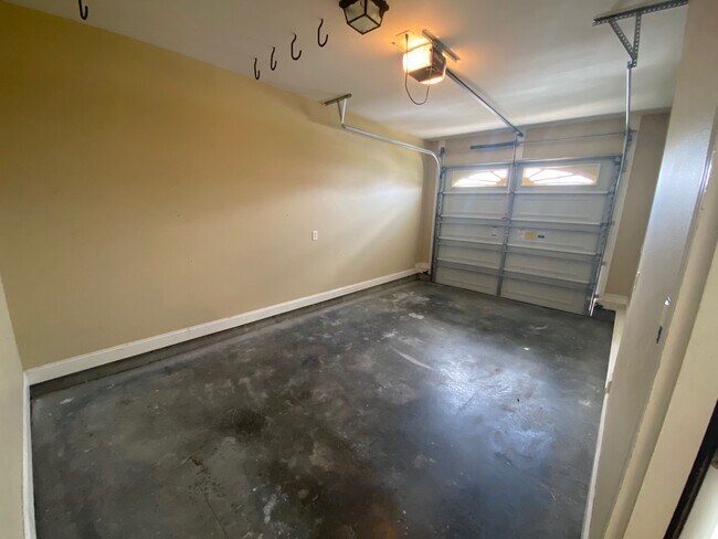 Photo - 1936 Cambria Dr