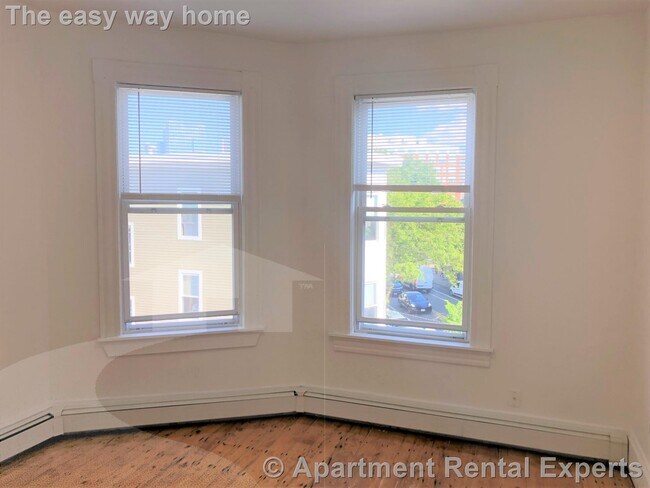 Photo - 56 Portsmouth St Unit #3