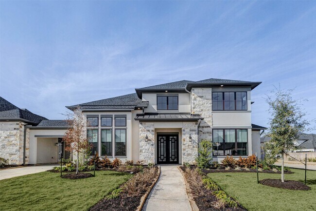 1327 Crown Frst Dr