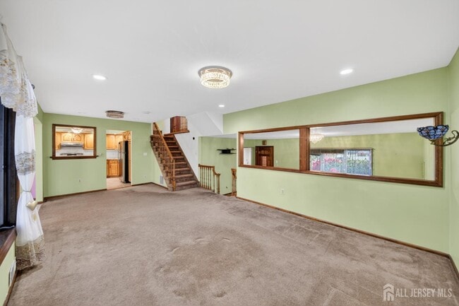 Photo - 95 Pine St
