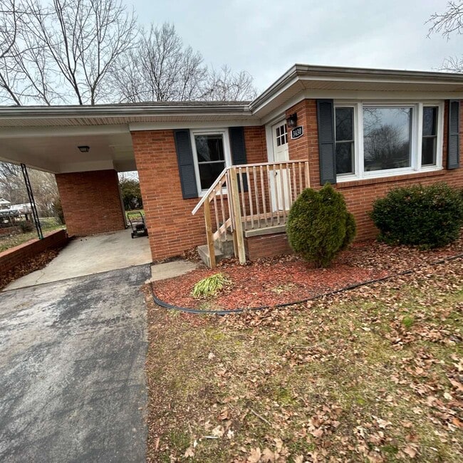 Photo - 3430 Leland Cir