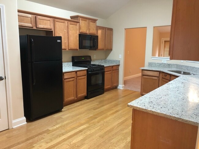 Photo - 372 Castle Top Ln