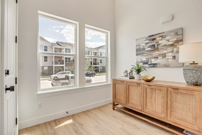 Photo - 3952 Hardman Way