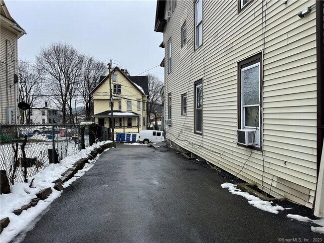 Photo - 19 Laurel St Unit 1B