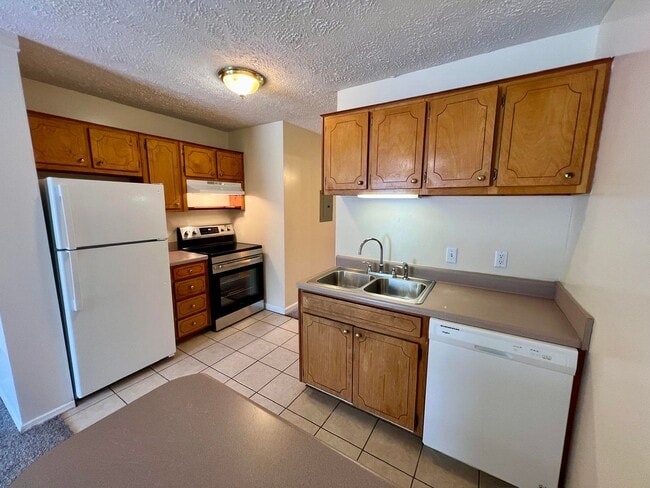 Photo - 1BR 1BA Water Included - Venture Point Apartments A-6 Unit A-06