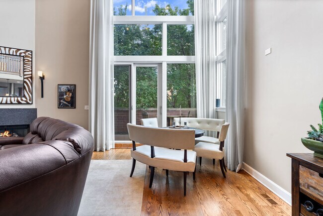 Photo - 2424 N Ashland Ave