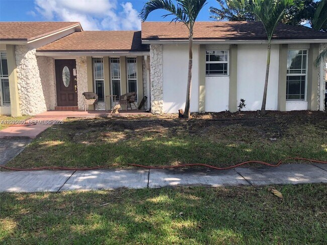 Photo - 401 SE 5th St