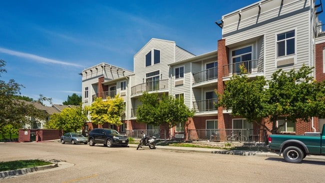 Photo - The Social West®