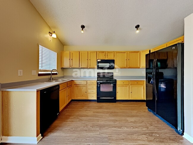 Photo - 13373 Mariposa Ct