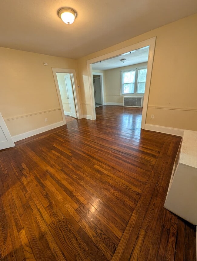Building Photo - 479 Quinnipiac Ave Unit 1
