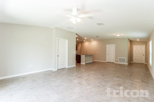Photo - 1724 Broad Winged Hawk Dr